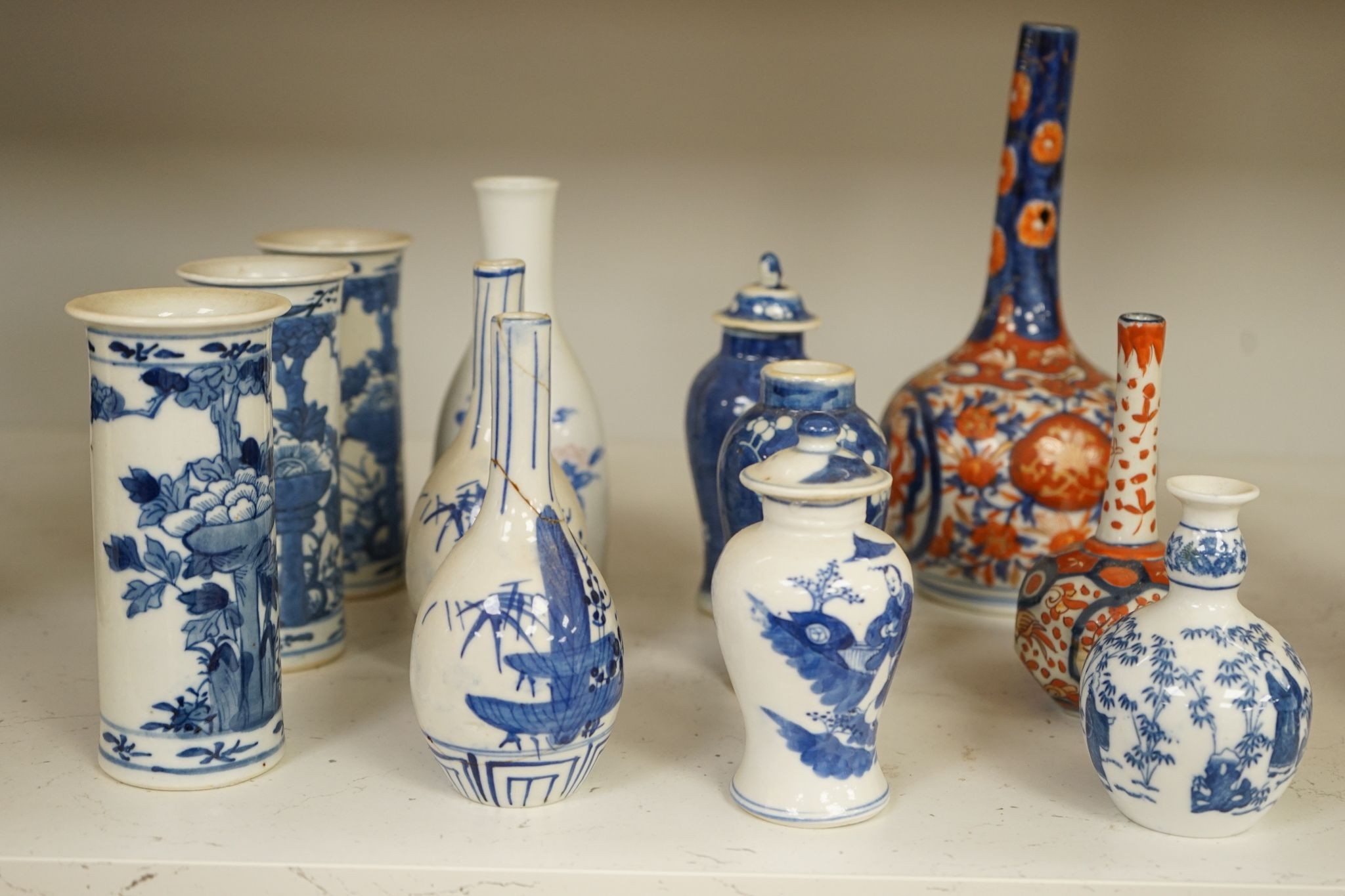 Assorted small Chinese blue and white vases etc., tallest 22cm